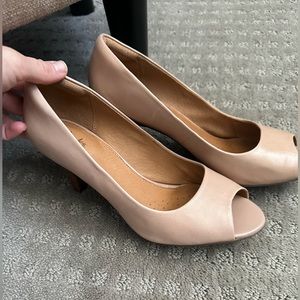 Clarks Blush Peeptoe Heels, 7M